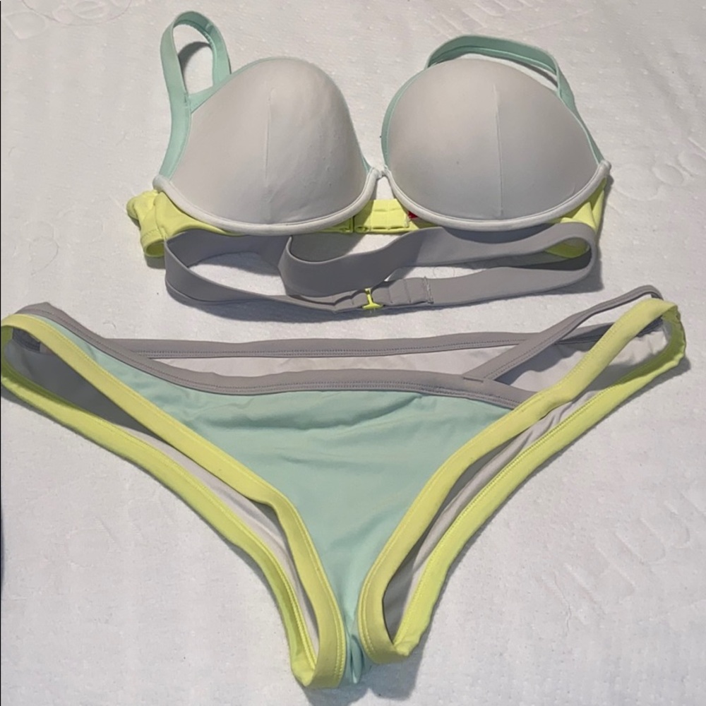 Super Cute Color Block Victoria’s Secret Bikini